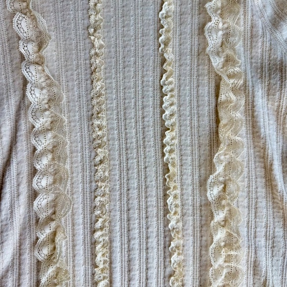 Blashe - Boutique Round Neck Ruffle & Lace Details Ribbed Long Sleeve Top Size M - Picture 6 of 10
